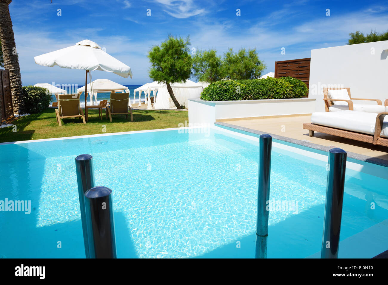 Piscine de la villa de luxe, Crète, Grèce Banque D'Images