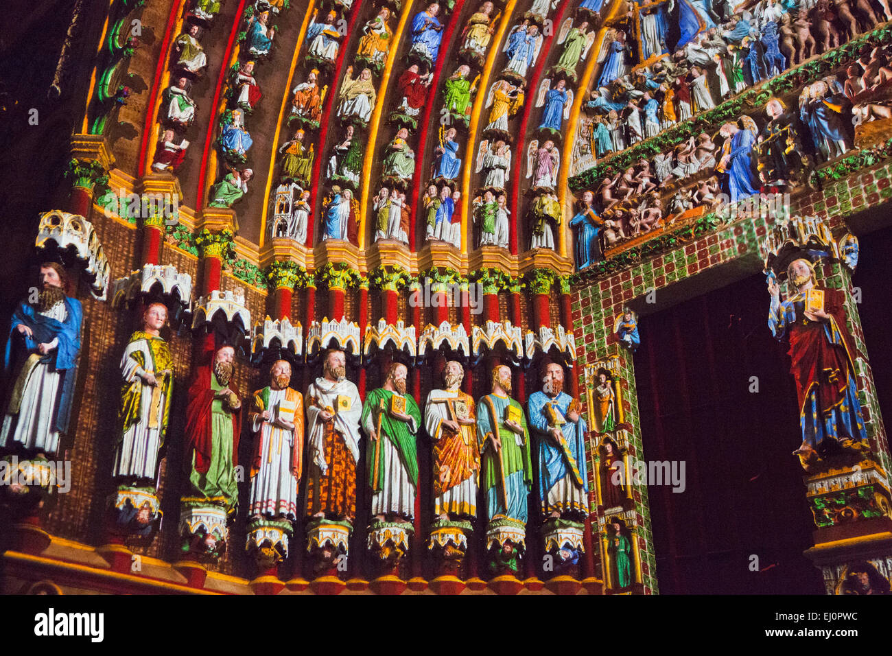 La Cathédrale d'Amiens, Amiens, sommes, Picardie, France, Basilique de Notre Dame d'Amiens, façade, Archway, d'entrée, porte, fleuri, fi Banque D'Images