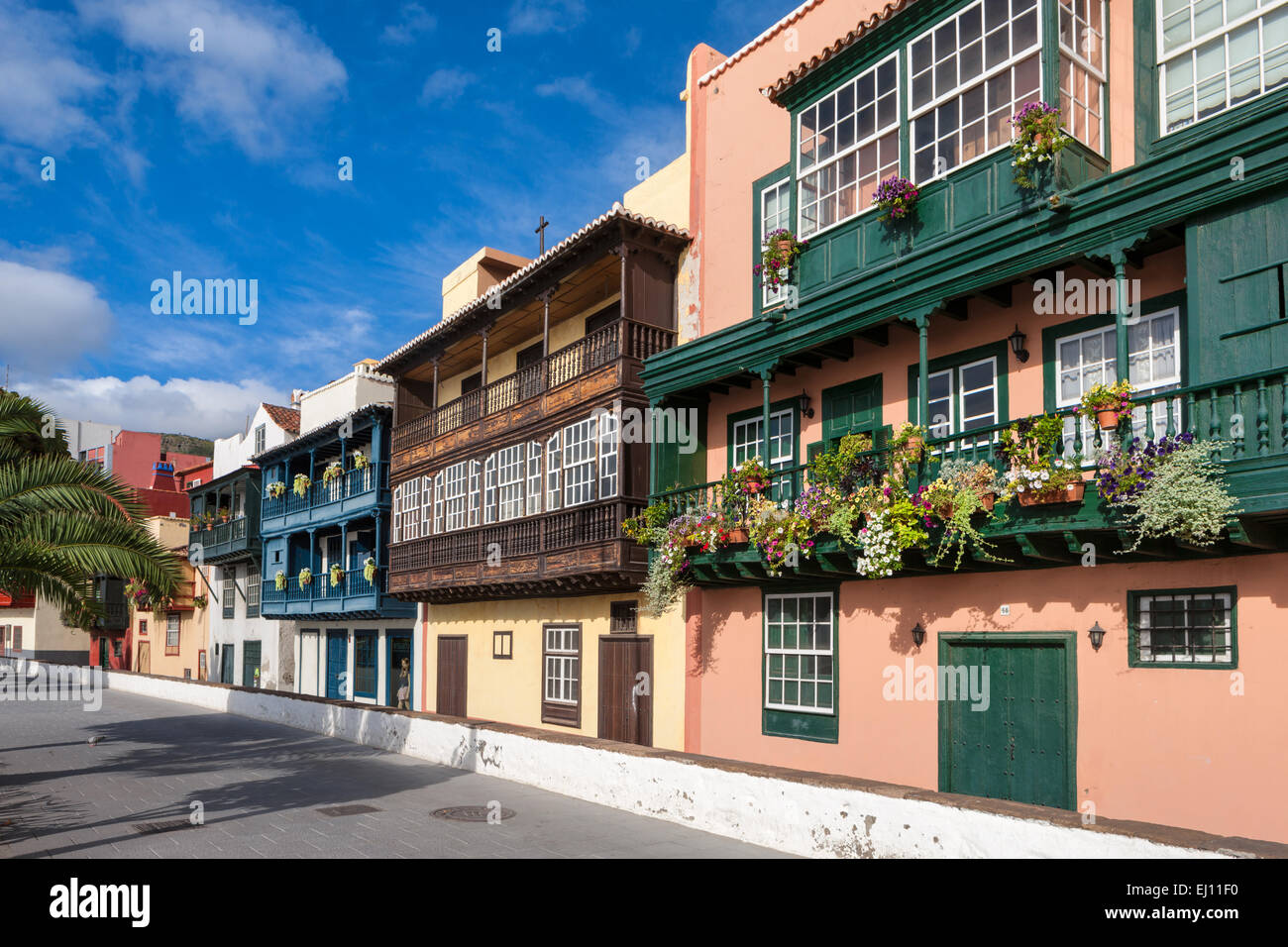 Santa Cruz de la Palma, La Palma, Espagne, Europe, îles canaries, ville, ville, Vieille Ville, maisons, maisons, balcons, fleurs Banque D'Images