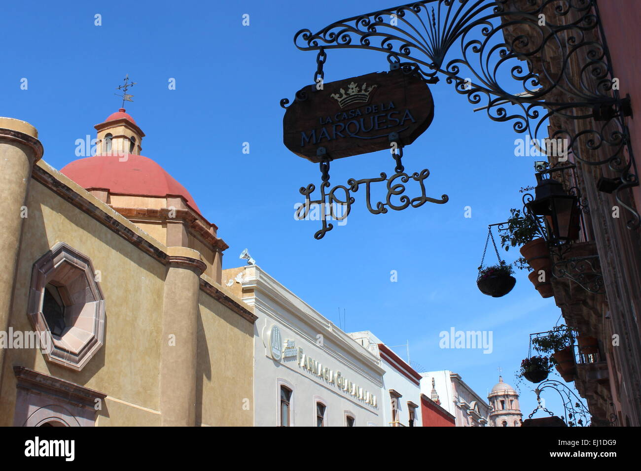 Les bâtiments et l'hôtel décoré dans le Centro Histórico de Querétaro, l'État de Querétaro, Mexique Banque D'Images