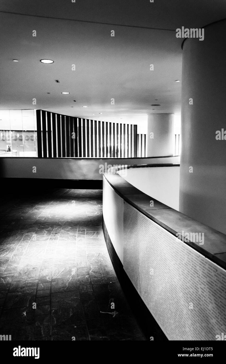 Couloir dans le National Museum of the American Indian, à Washington, DC. Banque D'Images
