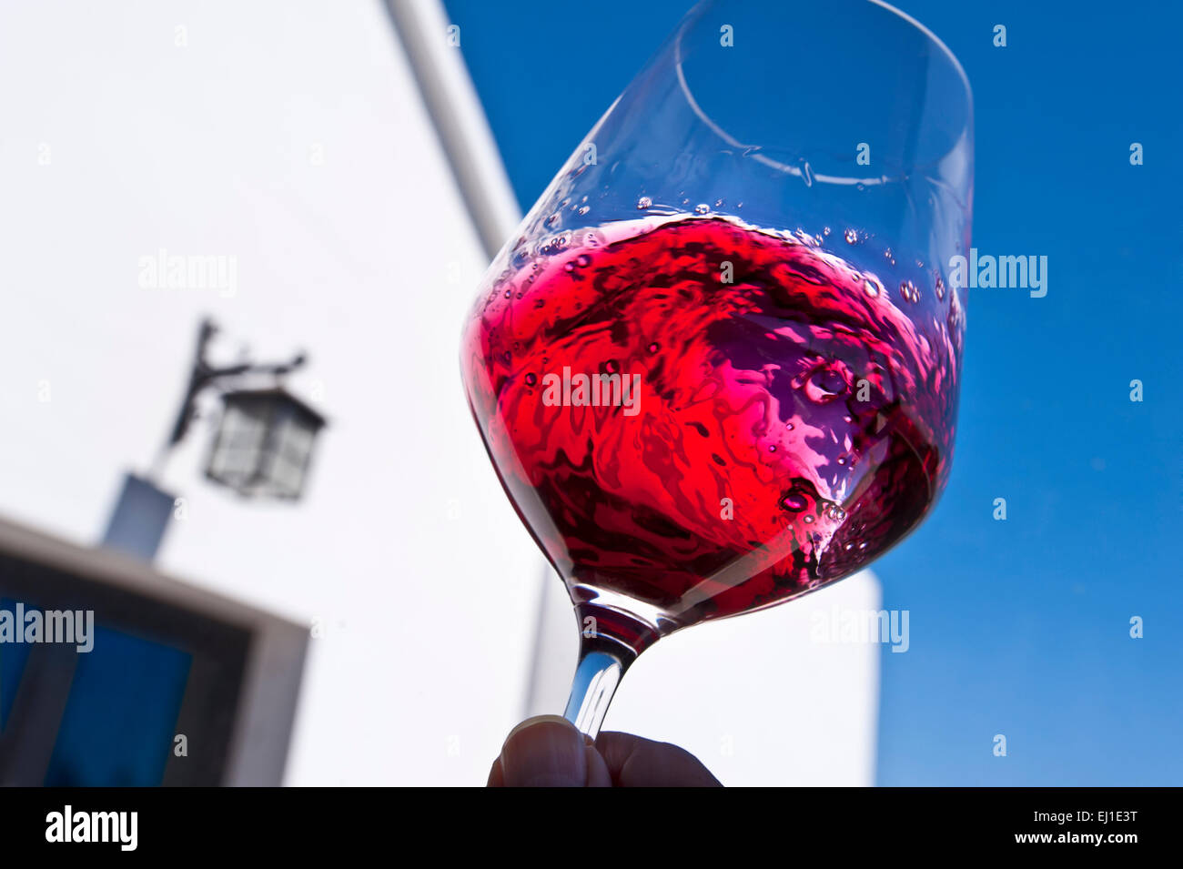Dégustation de vins en plein air, dégustation de vins ensoleillés Banque D'Images