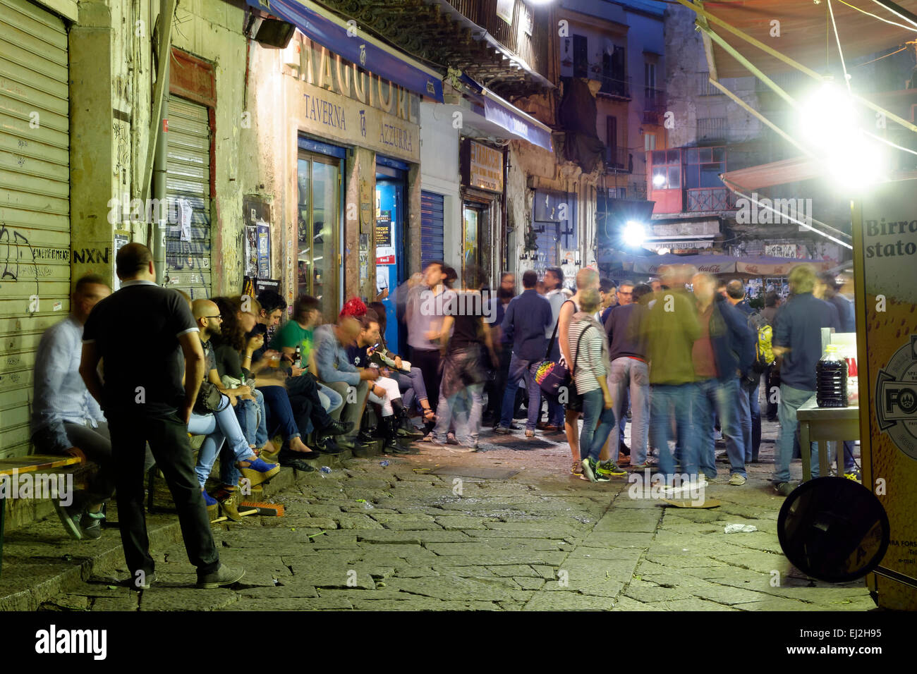 Palerme, Sicile. Marché Vucceria de nuit. Banque D'Images