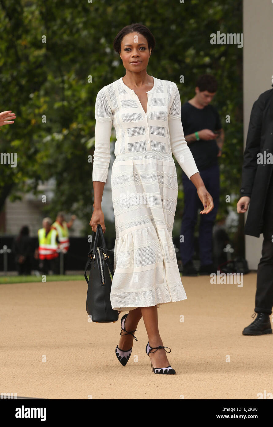 LFW s/s 2015 - Burberry - Arrivées comprend : Naomie Harris Où : London, Royaume-Uni Quand : 15 mai 2014 Banque D'Images