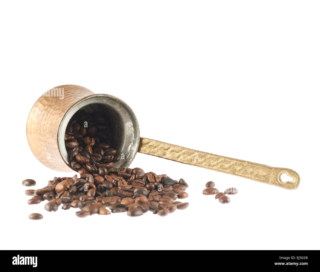 Cezve cuivre et les grains de café Banque D'Images