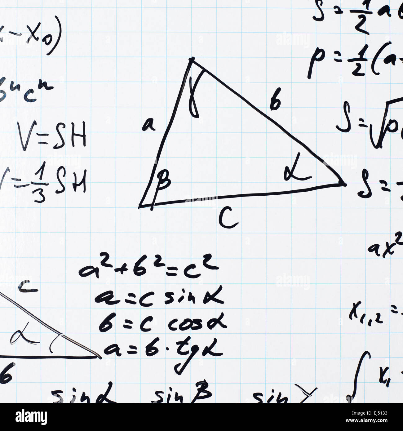 Les équations mathématiques et les formules de trigonométrie Banque D'Images