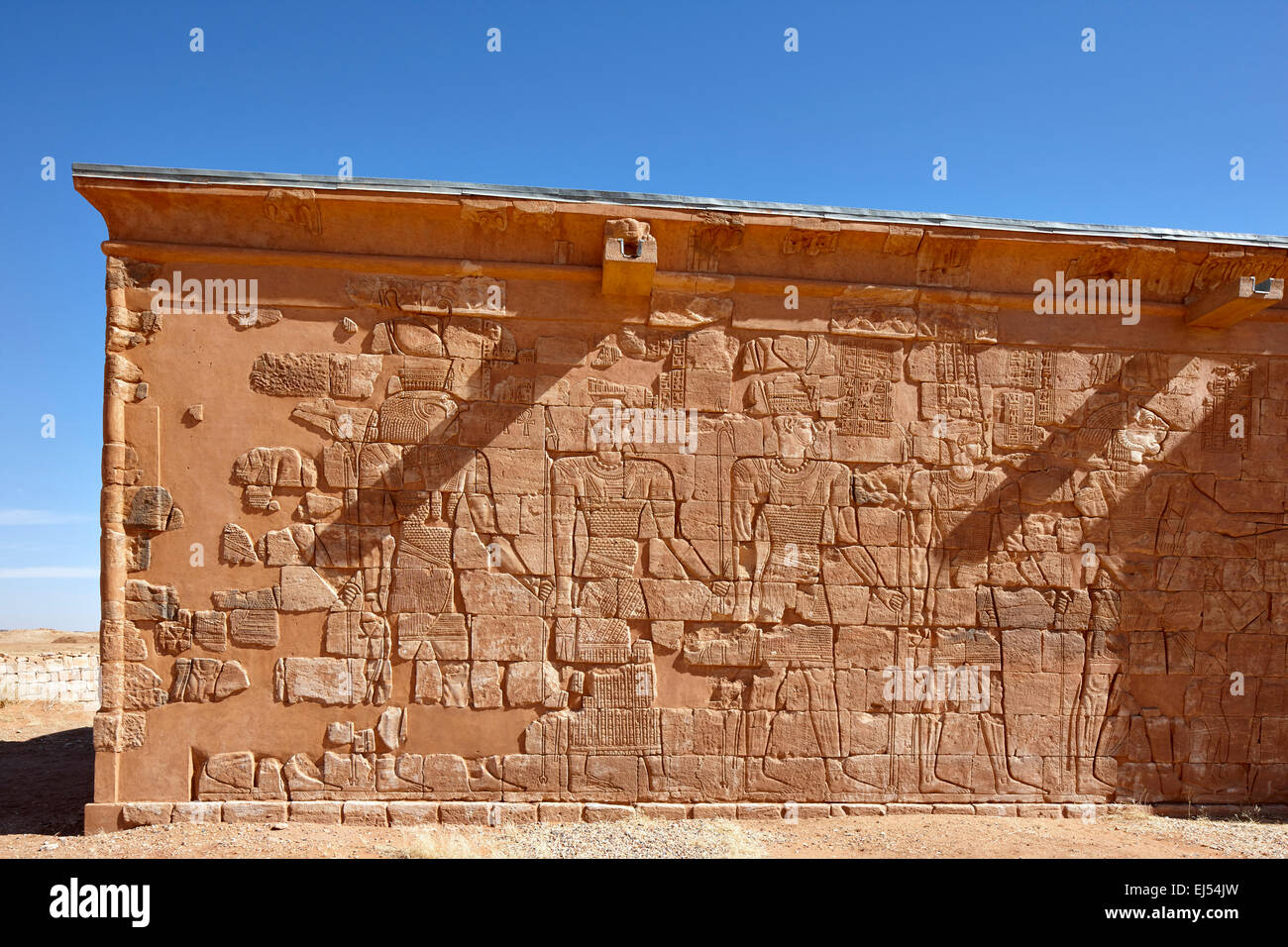 Bas-relief sur un mur d'Apedemak (Lion), Temple-Musawwarat es Sufra, Soudan, Afrique du Nord Banque D'Images