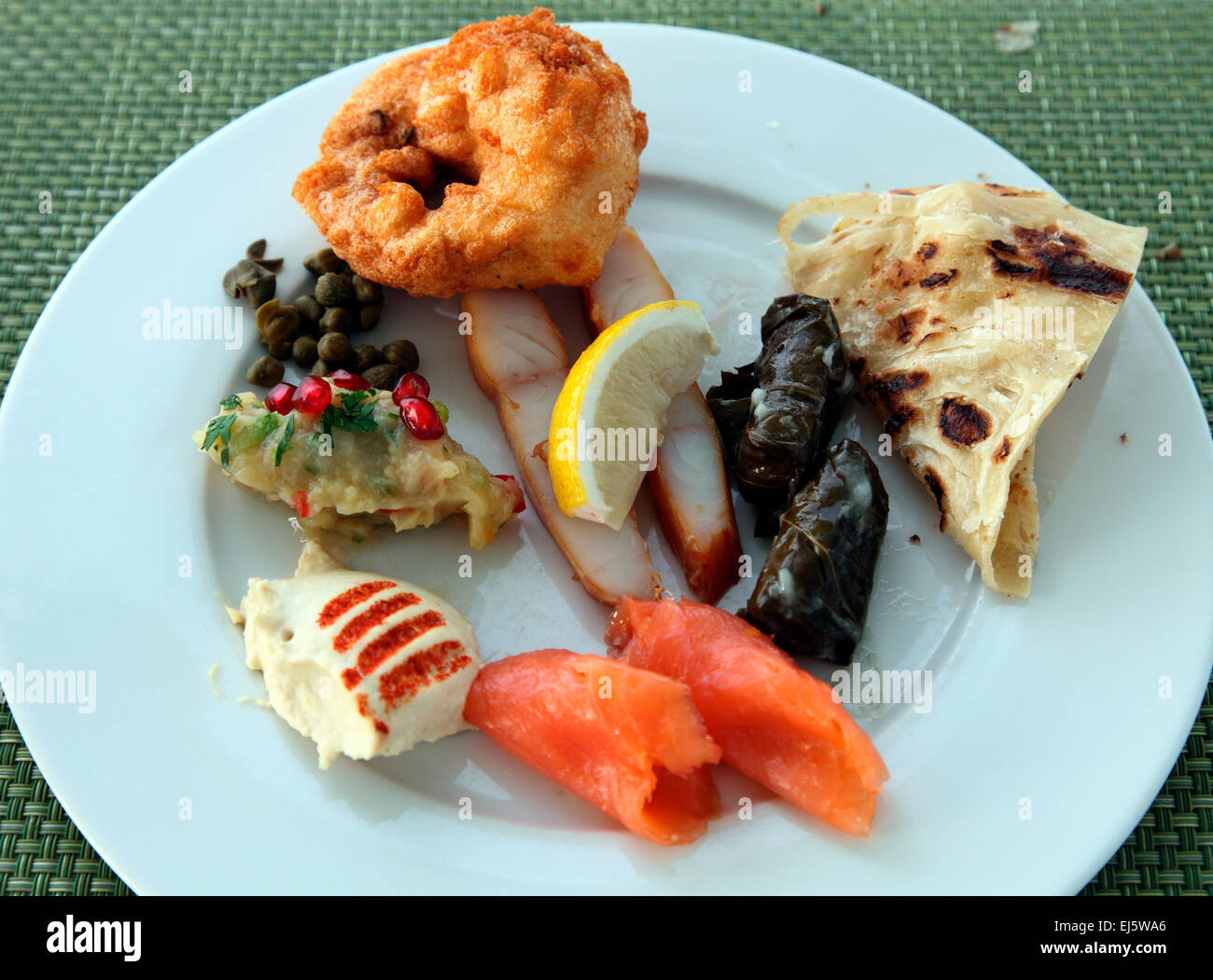 Petit-déjeuner à l'hôtel Yas Viceroy Abu Dhabi Banque D'Images