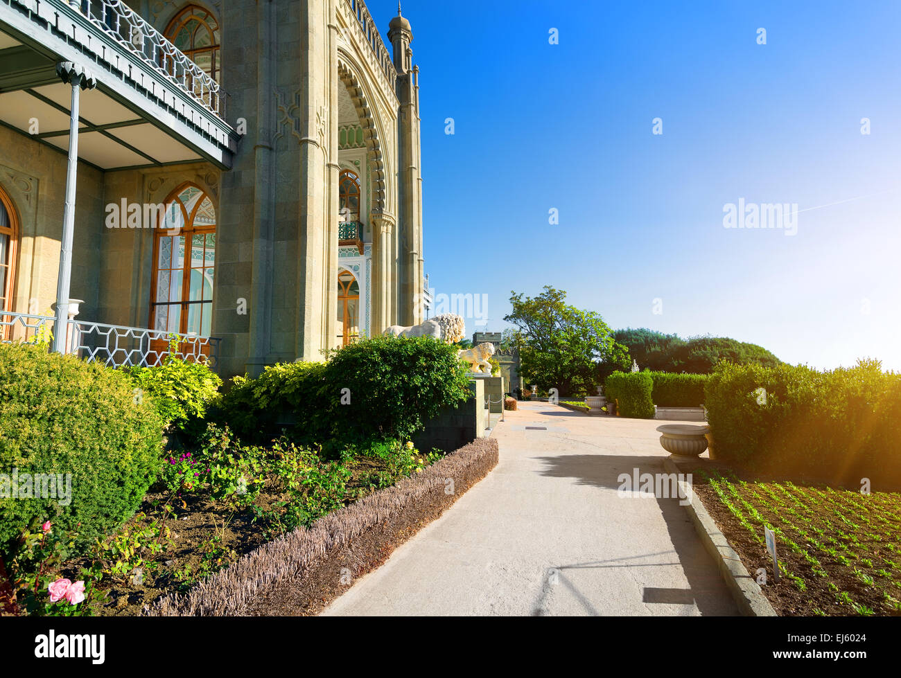 beau parc de vorontsov palace au printemps ej6024