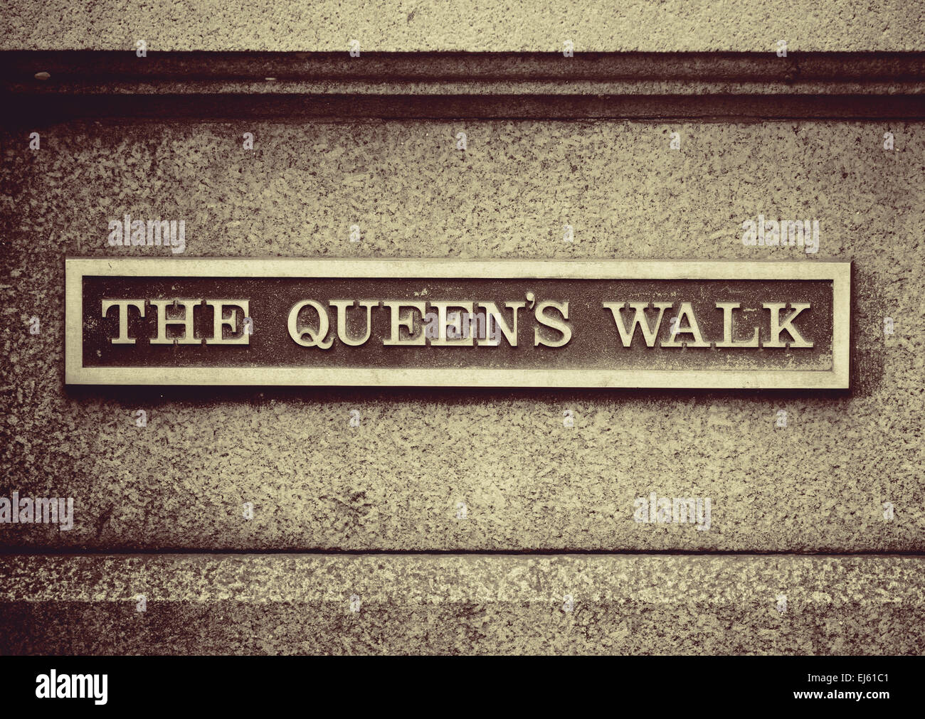 La Queens Promenade road sign in London Street. Banque D'Images