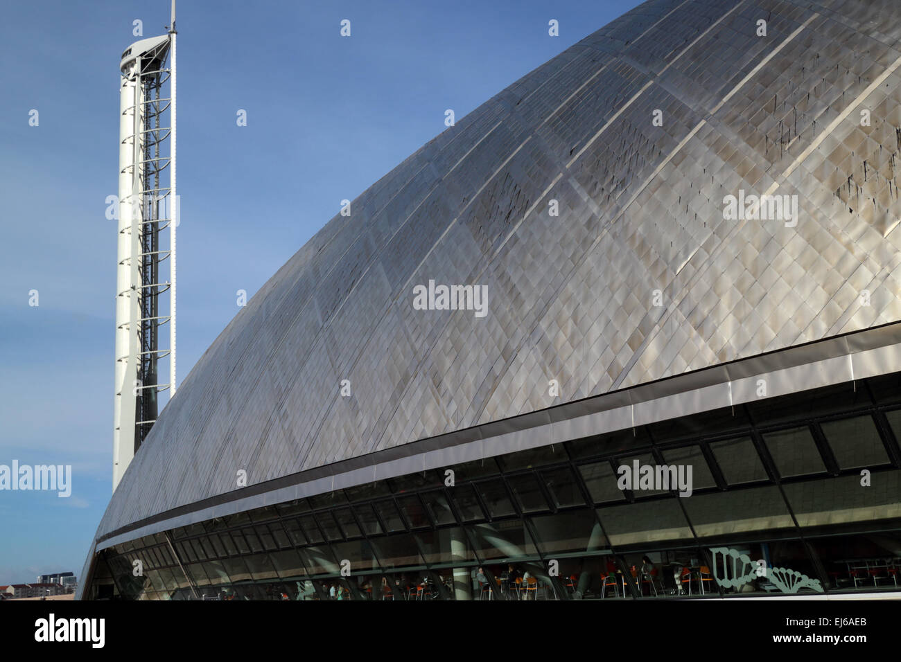 Glasgow Science Centre mall building et la tour pacific quay Scotland UK Banque D'Images