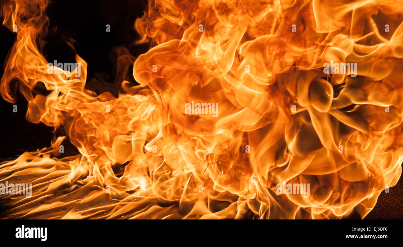 De belles flammes feu élégant, close-up. Banque D'Images
