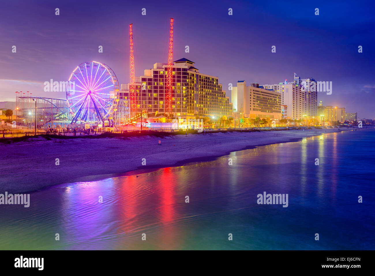 Daytona Beach, Floride, USA beachfront resorts d'horizon. Banque D'Images