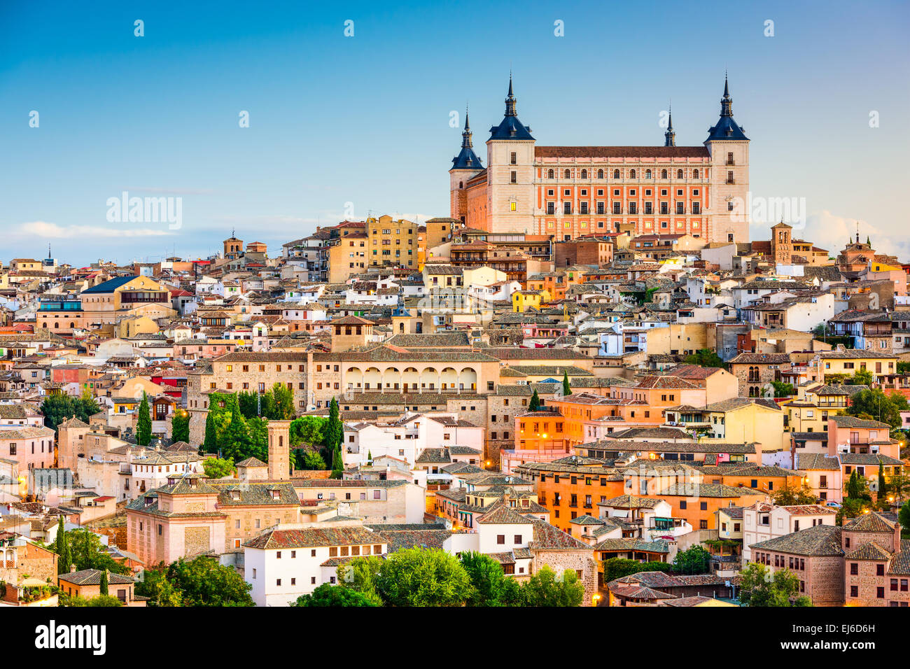 Tolède, Espagne vieille ville paysage urbain à l'Alcazar. Banque D'Images