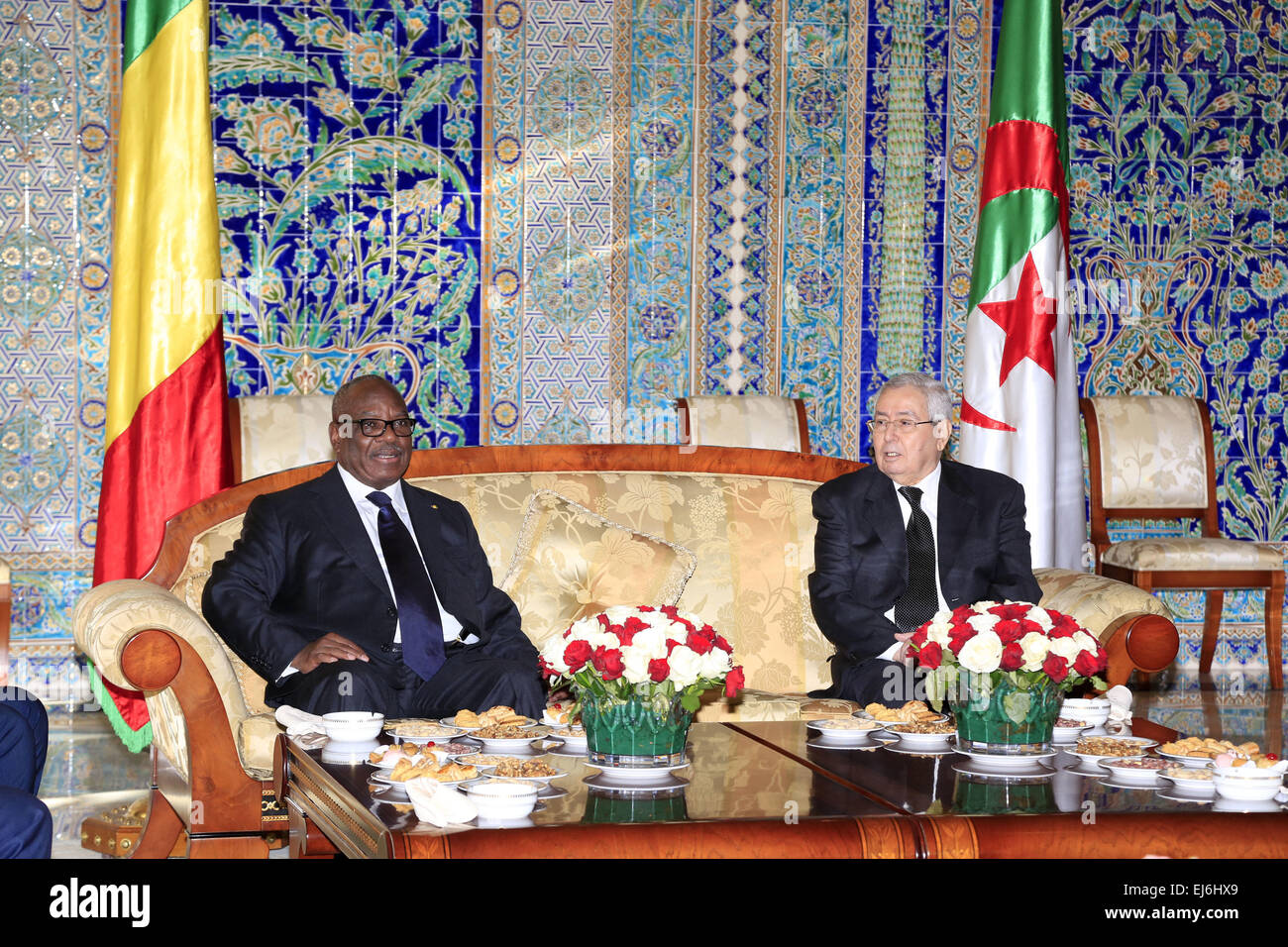 rencontre bouteflika jean marc ayrault
