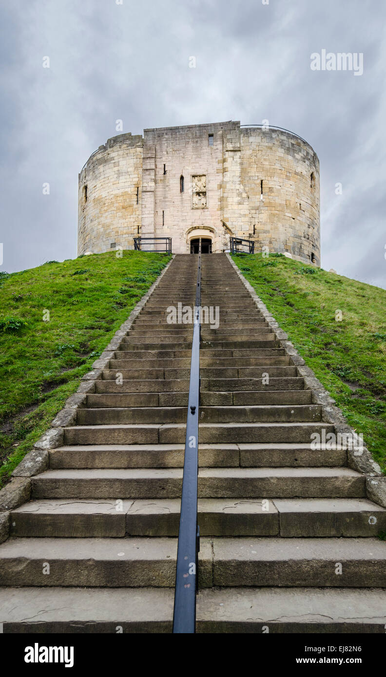 Clifford's Tower, une Motte Norman Bailey et château à York, en Angleterre et la seule partie restante de l'ancien château de New York Banque D'Images