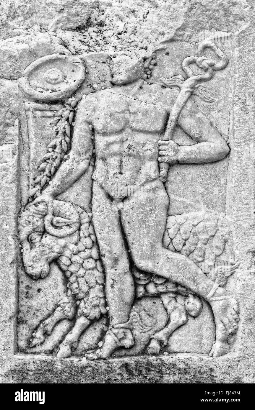 Hermes avec le mouton noir et blanc Banque D'Images
