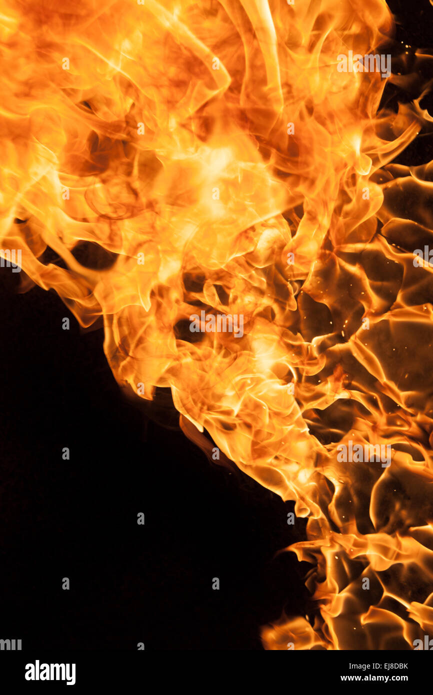 De belles flammes feu élégant, close-up. Banque D'Images