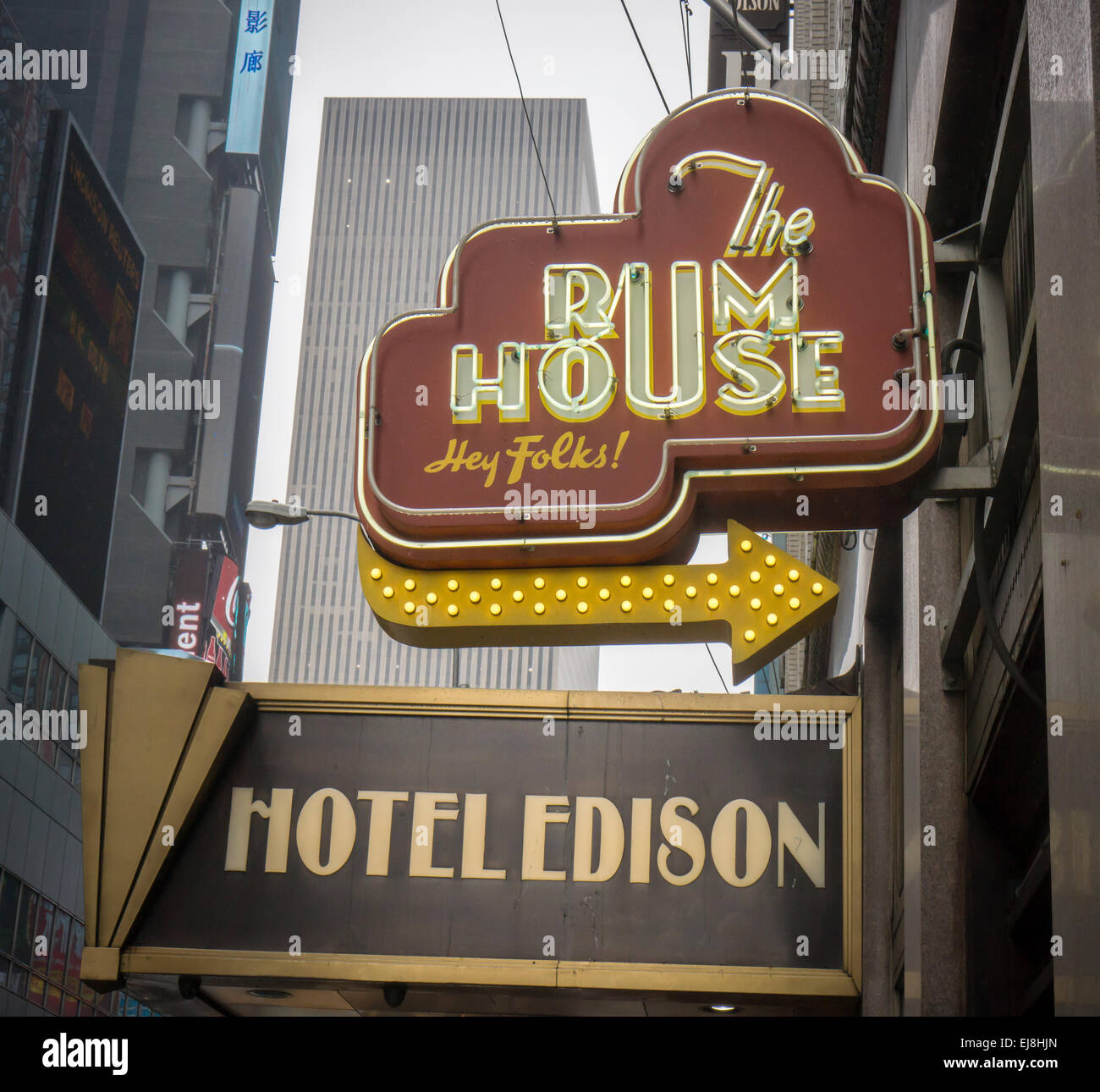 La maison du rhum dans l'hôtel Edison à Times Square à New York, le samedi 14 mars, 2015. (© Richard B. Levine) Banque D'Images