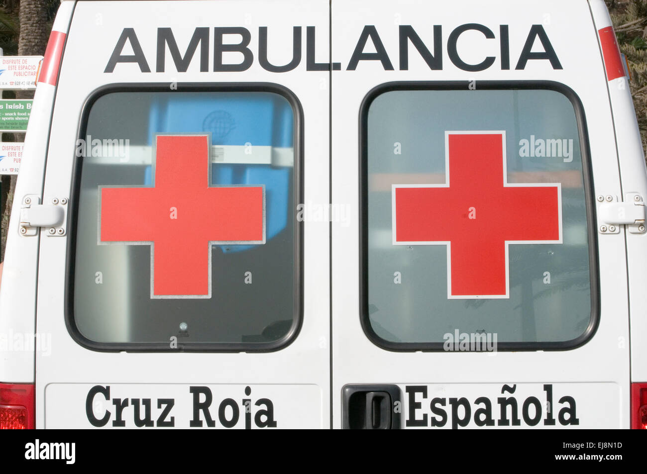 Croix rouge espagne espagnol ambulances ambulance Cruz Roja espanola ambulancia ambulancias Banque D'Images