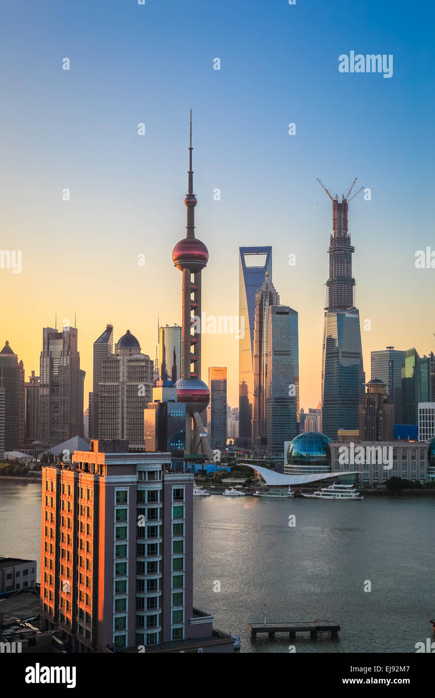 Shanghai skyline à Sunrise Banque D'Images