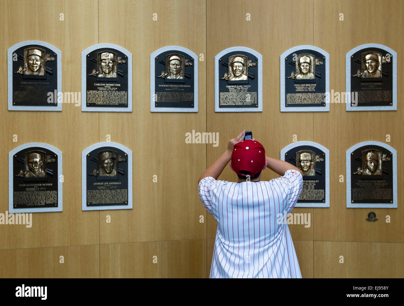 Fan de baseball au National Baseball Hall of Fame and Museum de Cooperstown, New York Banque D'Images
