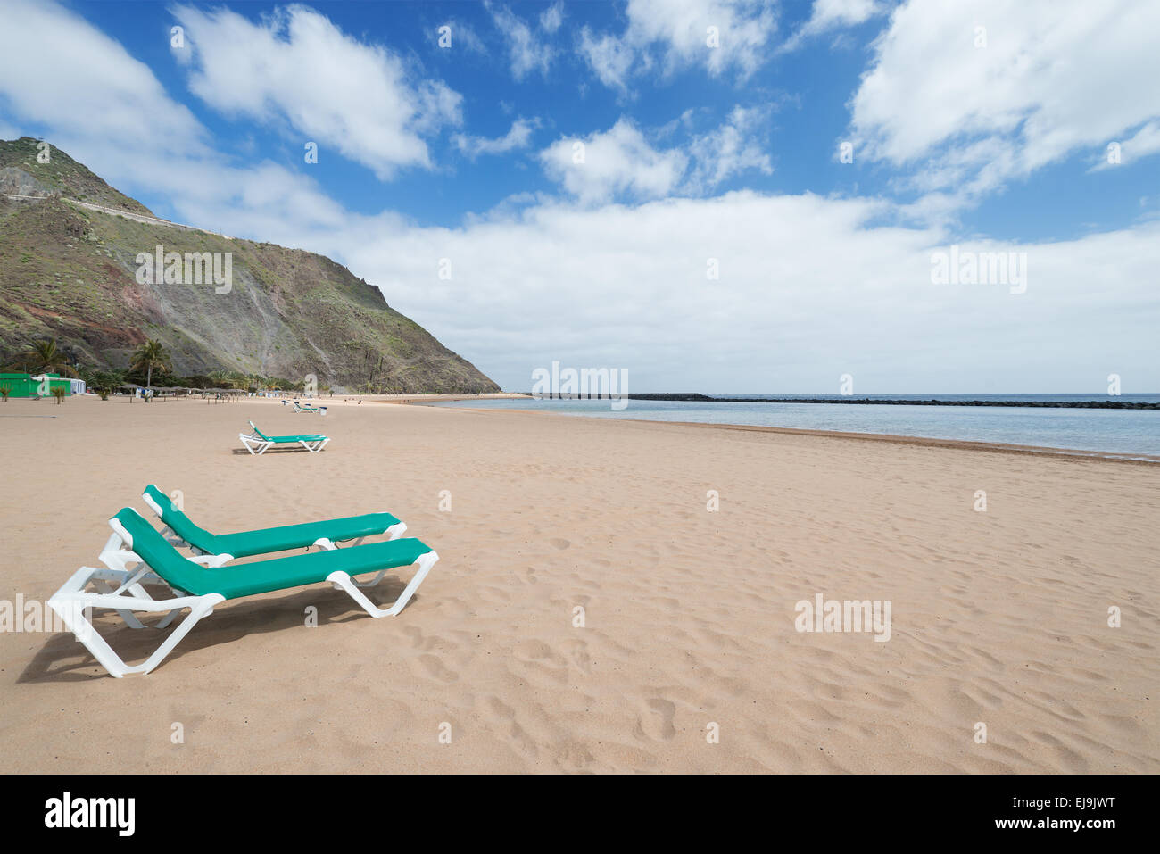 Lit de plage sur la plage Tenerife Espagne Banque D'Images