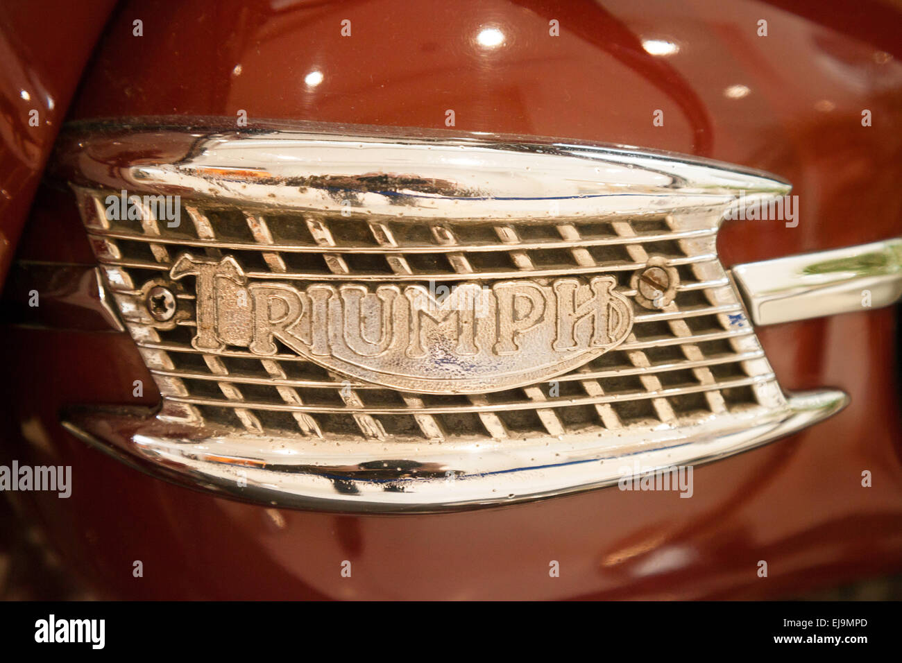 Gros plan d'une moto Triumph moto classique ( ) d'un insigne, UK Banque D'Images