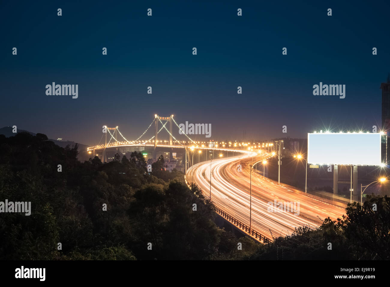 Xiamen haicang bridge at night Banque D'Images