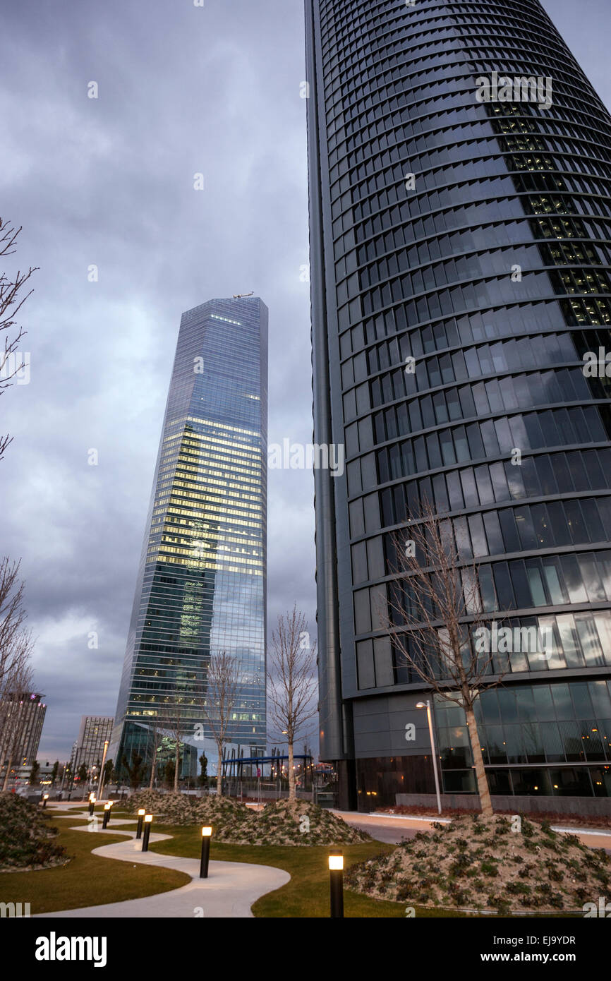 Torre de Cristal, Cesar Pelli et Torre PwC, conçu par Carlos Rubio Carvajal, Cuatro Torres Business Area Banque D'Images