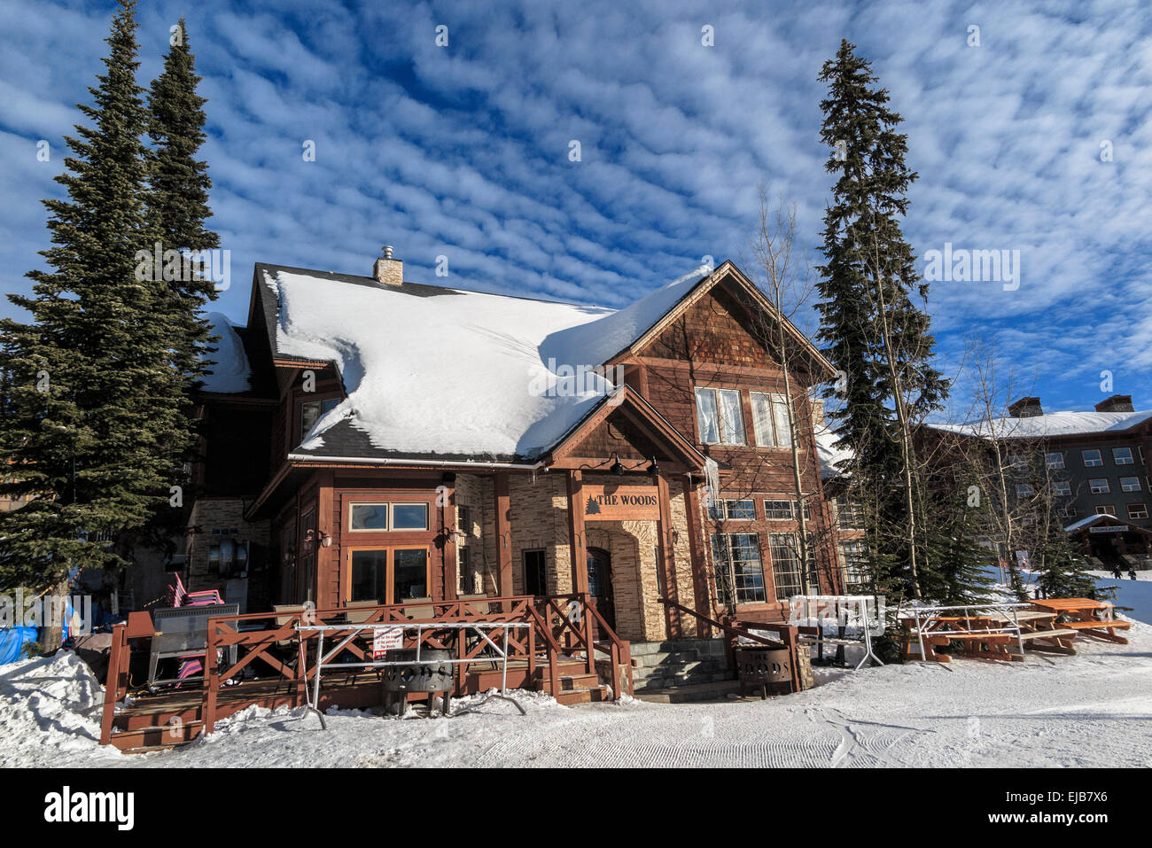 Aujourd'hui un restaurant, c'était une fois le domicile privé du fondateur de Big White Ski Resort. Banque D'Images