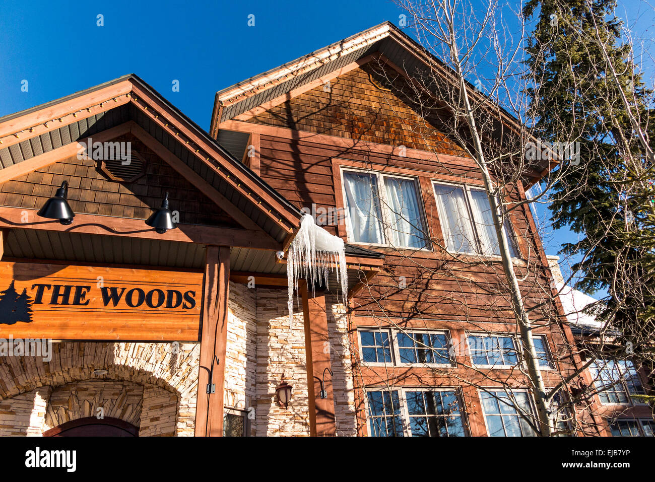 Aujourd'hui un restaurant, c'était une fois le domicile privé du fondateur de Big White Ski Resort. Banque D'Images