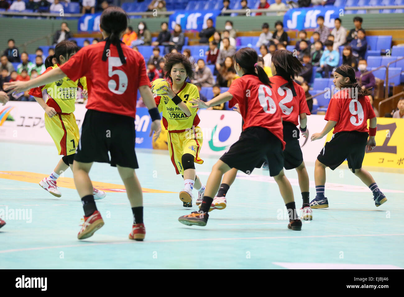 Tokai (Phenix), le 22 mars 2015, le handball : JHL Junior League finale entre femmes Corazon Ryukyu Jr. - Acier Daido Phenix Tokai au gymnase Komazawa à Tokyo, Japon. © Yohei Osada/AFLO SPORT/Alamy Live News Banque D'Images