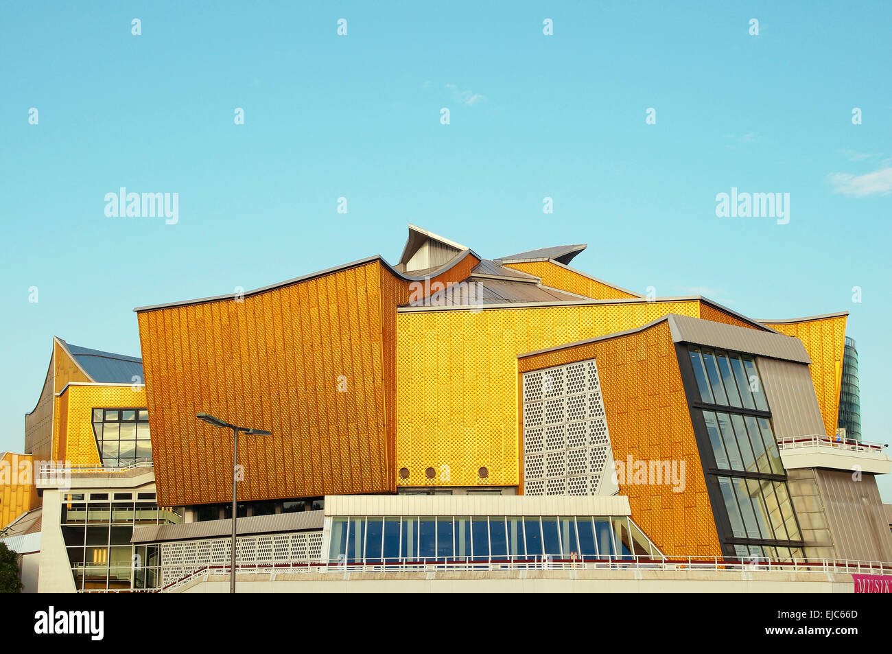 La salle de concert philharmonique Berlin Allemagne Banque D'Images
