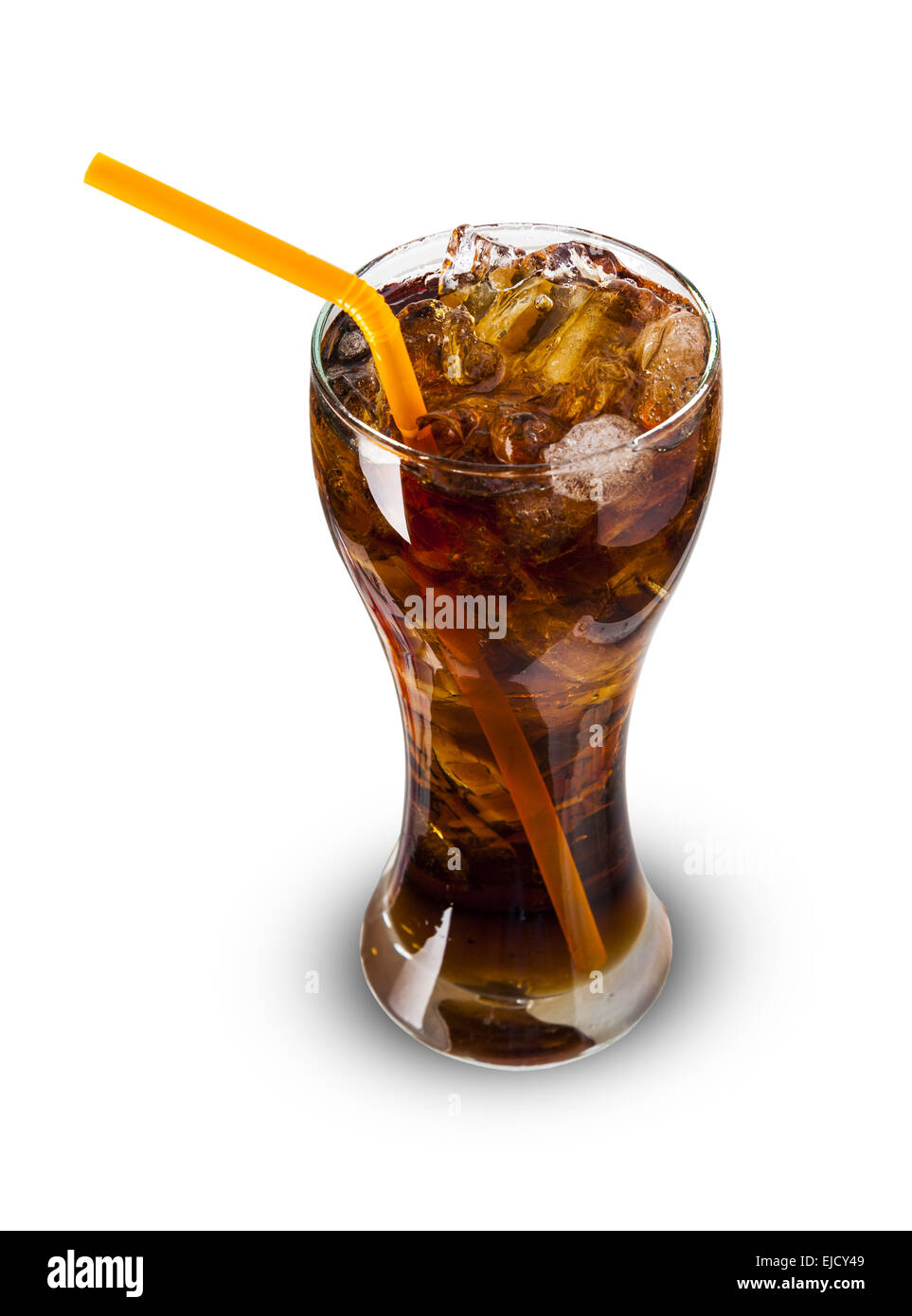 Verre de coca avec de la glace sur fond blanc Banque D'Images