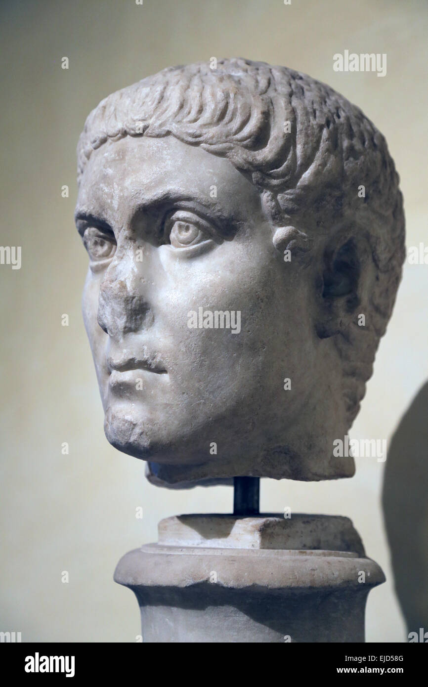 Portrait de Constantine ou de l'un de ses fils. En. 330 avant notre ère. À partir de l'Esquilin. Les musées du Capitole. Rome. L'Italie. Banque D'Images