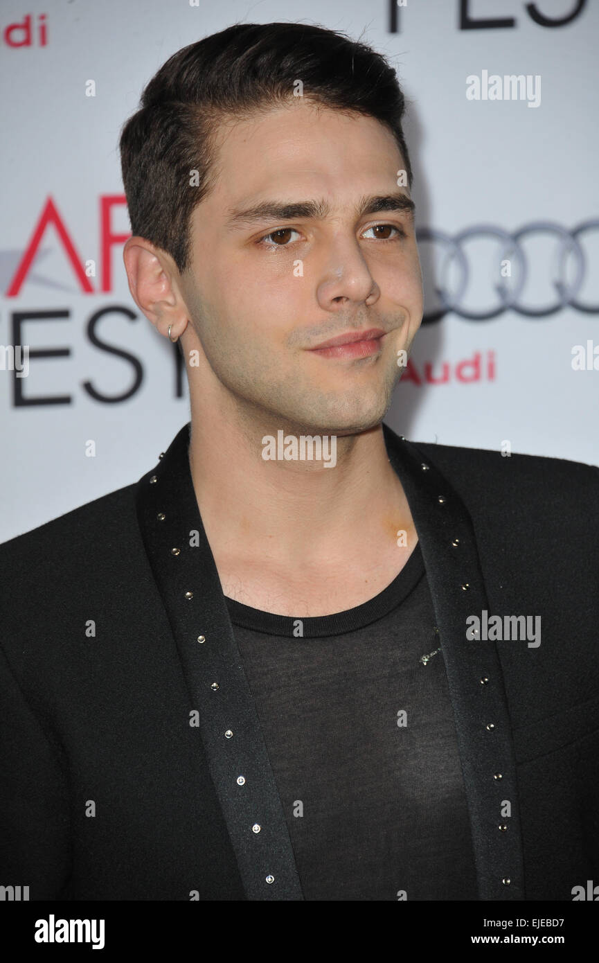 LOS ANGELES, CA - le 12 novembre 2014 : Directeur/auteur Xavier Dolan à la première de son film "maman" dans le cadre de l'AFI FEST 2014 au Kodak Theater, Hollywood. Banque D'Images