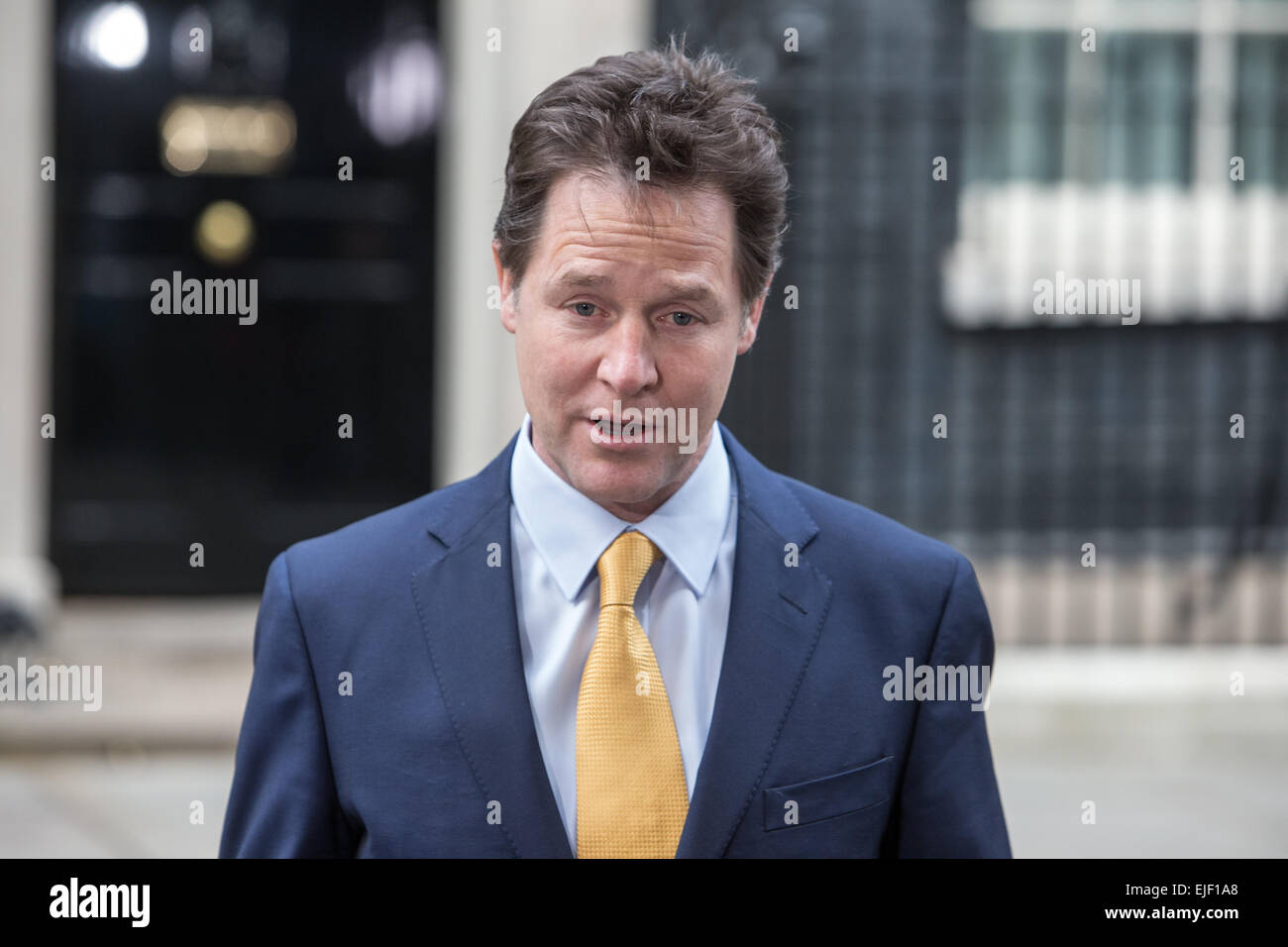 Nick Clegg, vice-premier ministre, ce qui donne une interview télévisée à Downing Street,London Banque D'Images