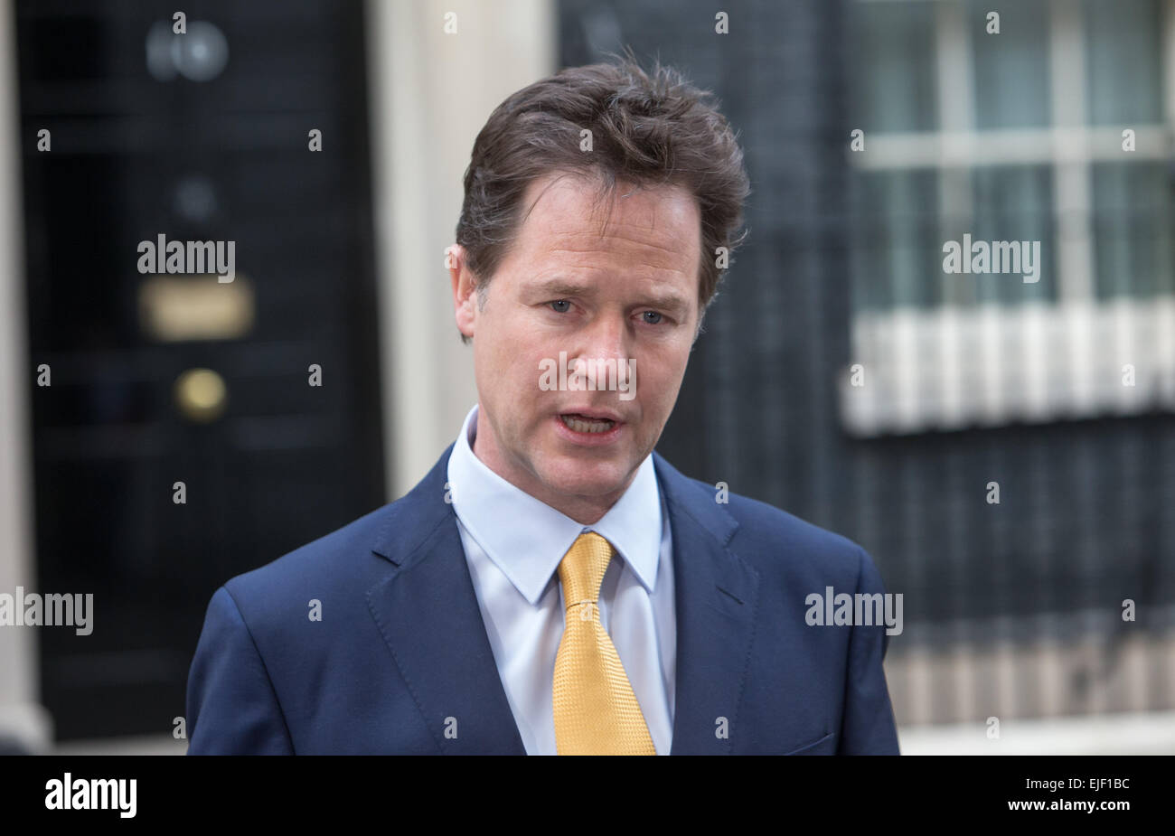 Nick Clegg, vice-premier ministre, ce qui donne une interview télévisée à Downing Street,London Banque D'Images