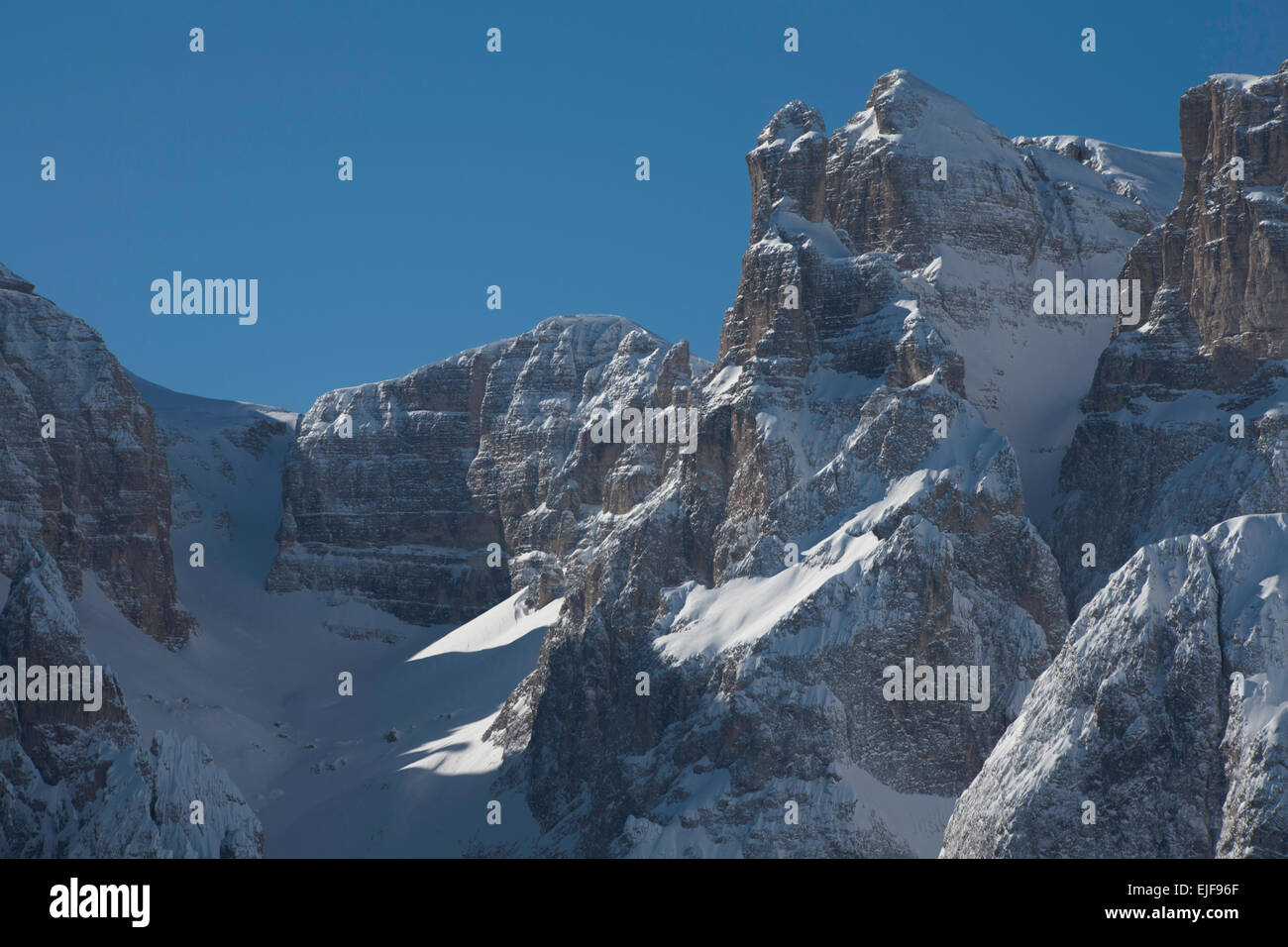 Les falaises et les montagnes VAL DE MESDI Gruppo del Sella Sella Gruppe Colfosco Corvara Selva Dolomites Italie Banque D'Images