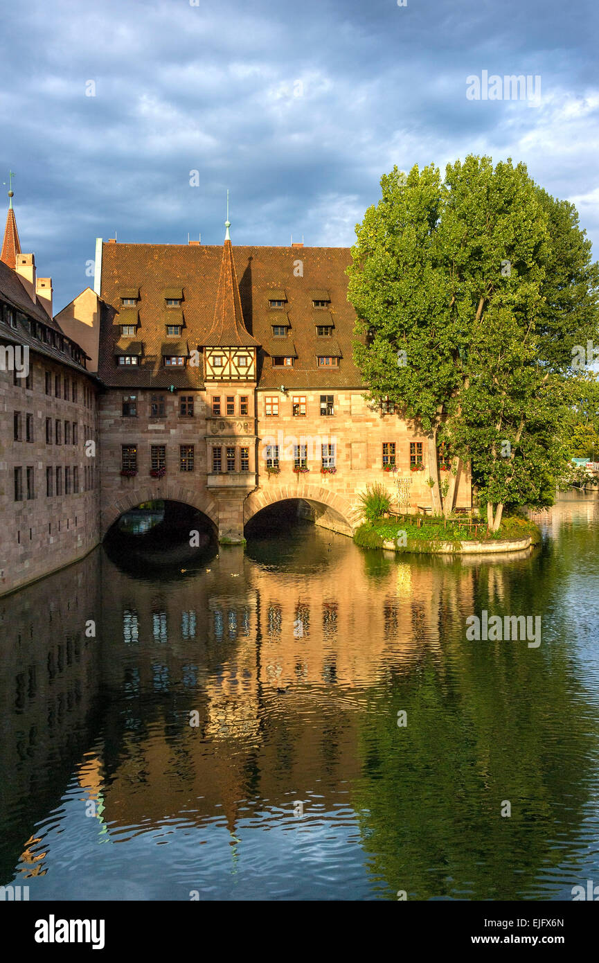 Heilig Geist Spital, Pegnitz River, Nuremberg, Middle Franconia, Franconia, Bavaria, Germany Banque D'Images
