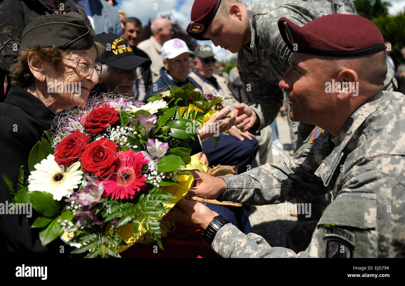 Service Militaire Francais Banque D Image Et Photos Alamy Service Militaire Francais Banque D Image Et Photos Alamy