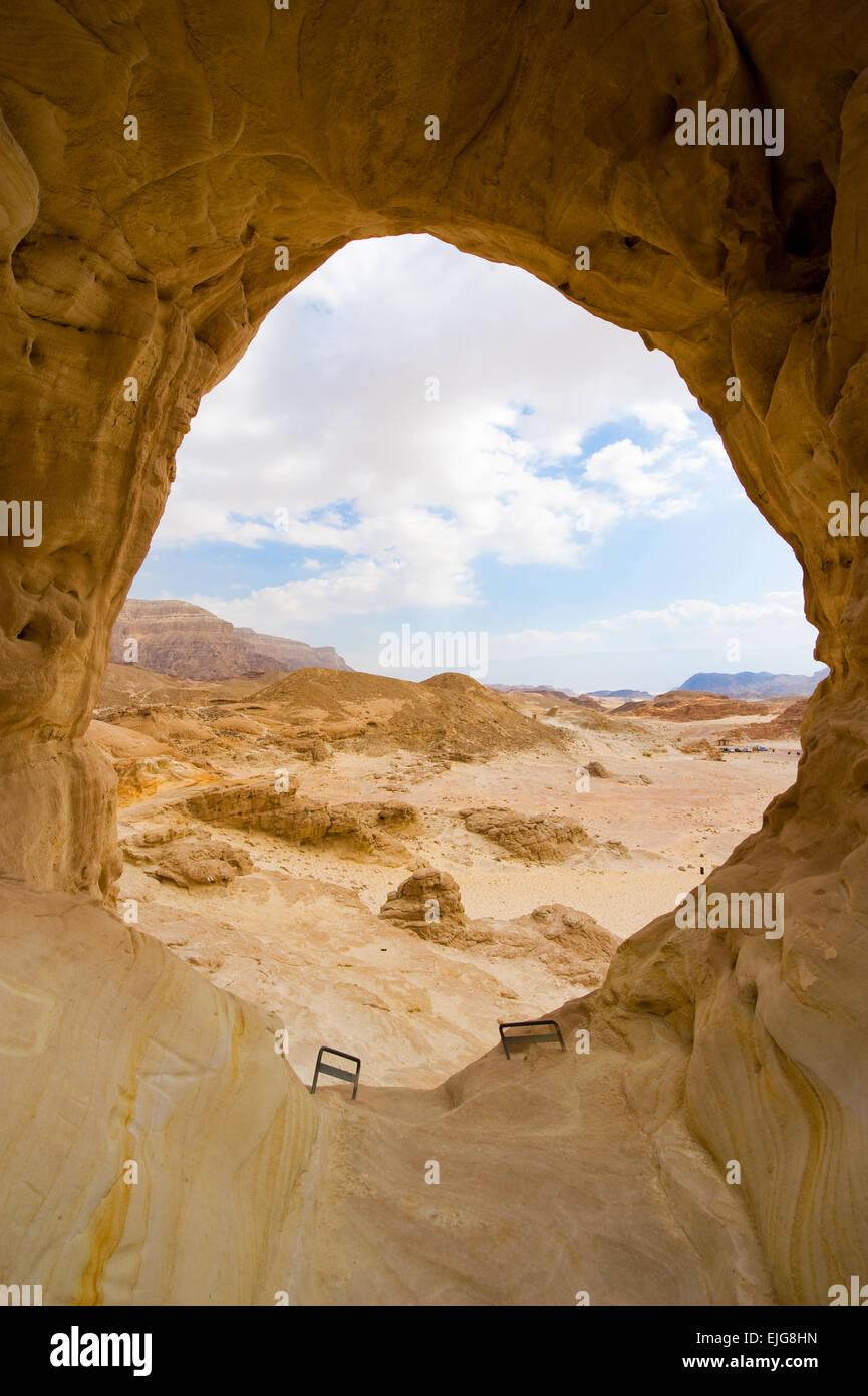 L'Arches rock formation à Timna Park dans le sud du désert du Néguev en Israël Banque D'Images
