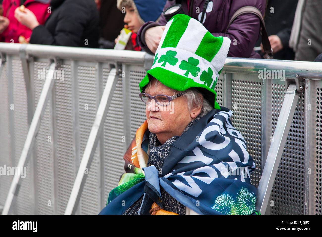 Londres, Royaume-Uni. 15 mars, 2015. St Patrick Day Parade et festival à Trafalgar Square. Banque D'Images