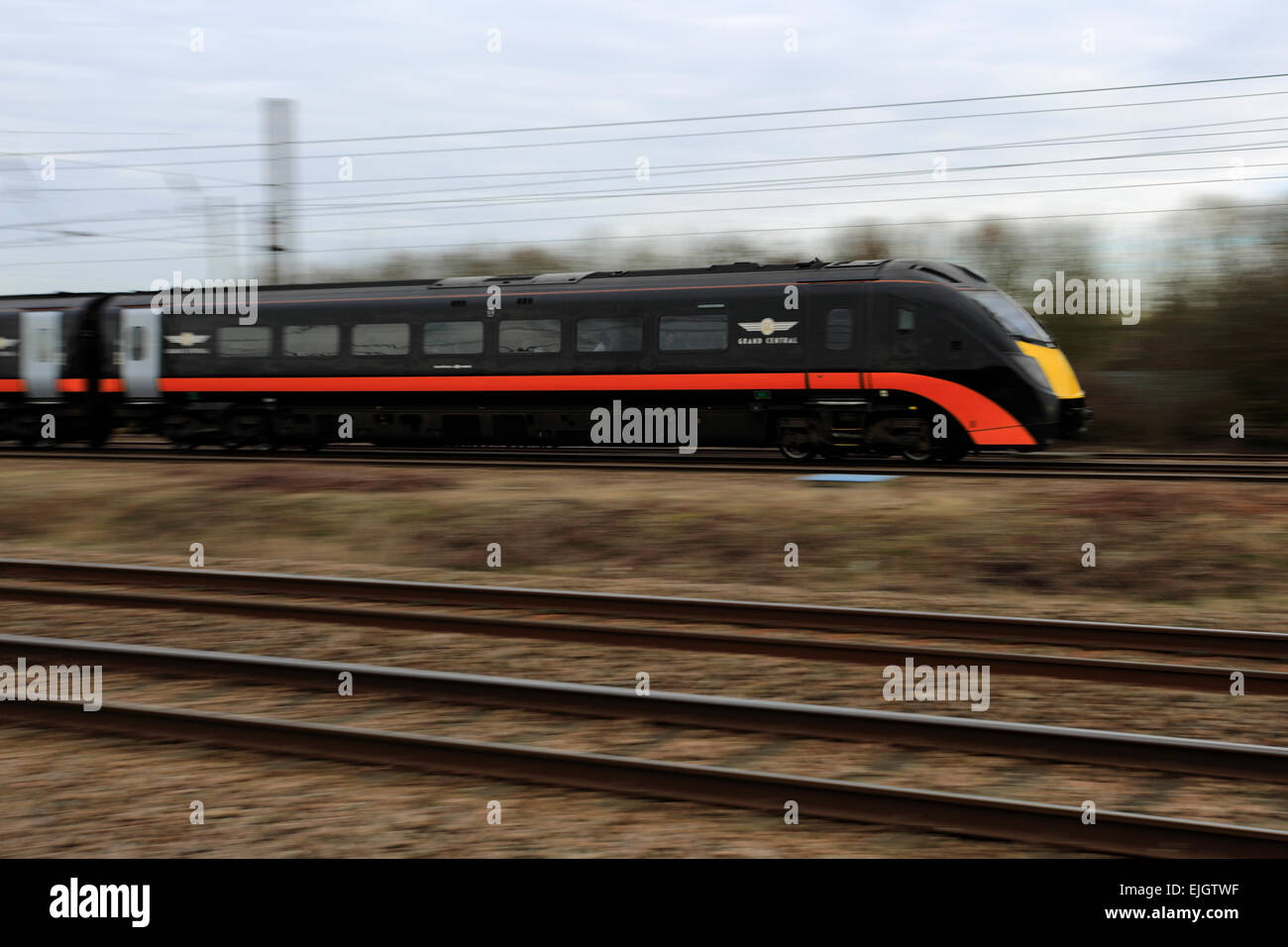 180 classe Zephyr, Grand Central société d'exploitation des trains à grande vitesse, trains diesel, East Coast Main Line Railway, Peterborough, Banque D'Images