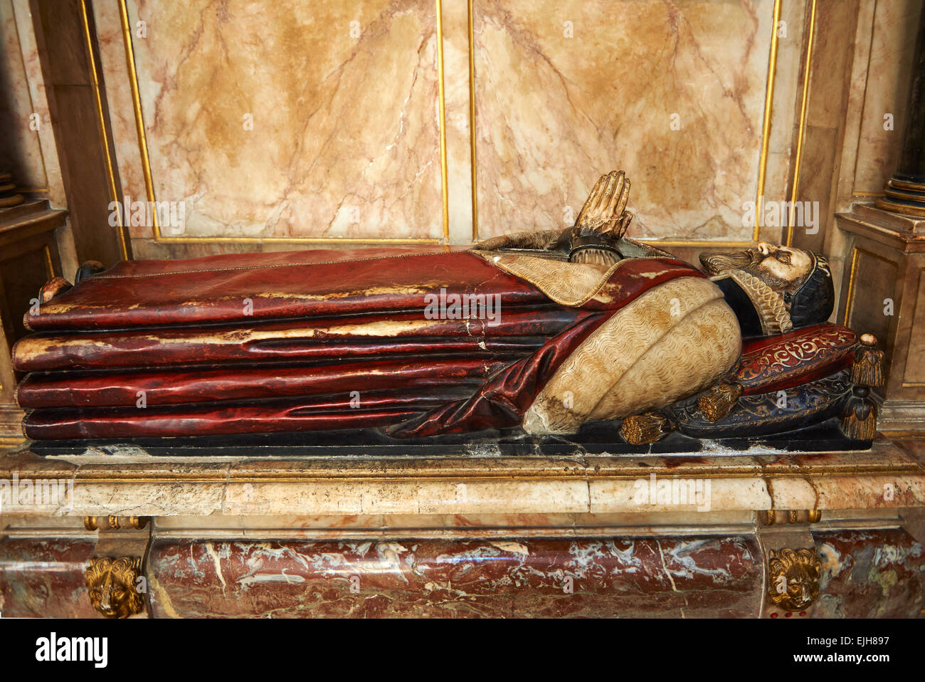 Tombe de Jean encore (1543-1607), évêque de Bath et Wells dans la cité médiévale l'Angleterre Wells Cathedral Banque D'Images