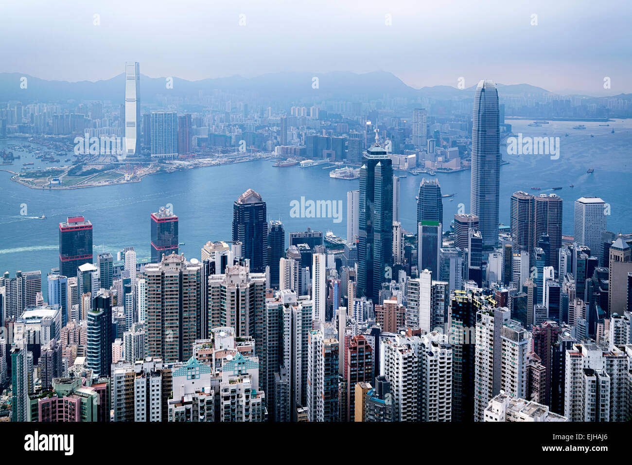 Horizon de Hong Kong vue depuis le Pic Victoria. Banque D'Images