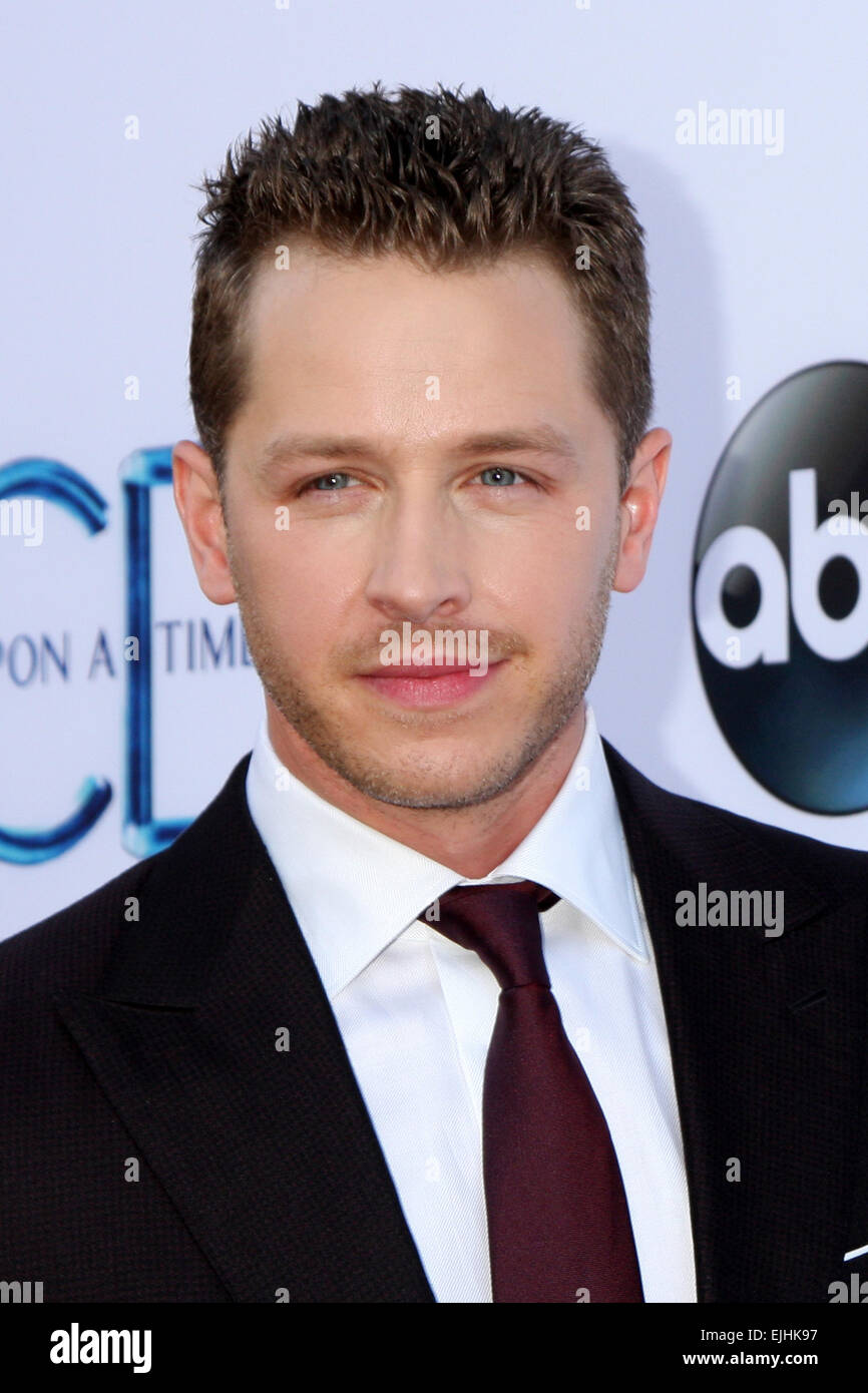 Saison 4 premiere d'ABC était une fois' tenue à l'El Capitan Theatre - Arrivées avec : Josh Dallas Où : Los Angeles, California, United States Quand : 21 mai 2014 Banque D'Images