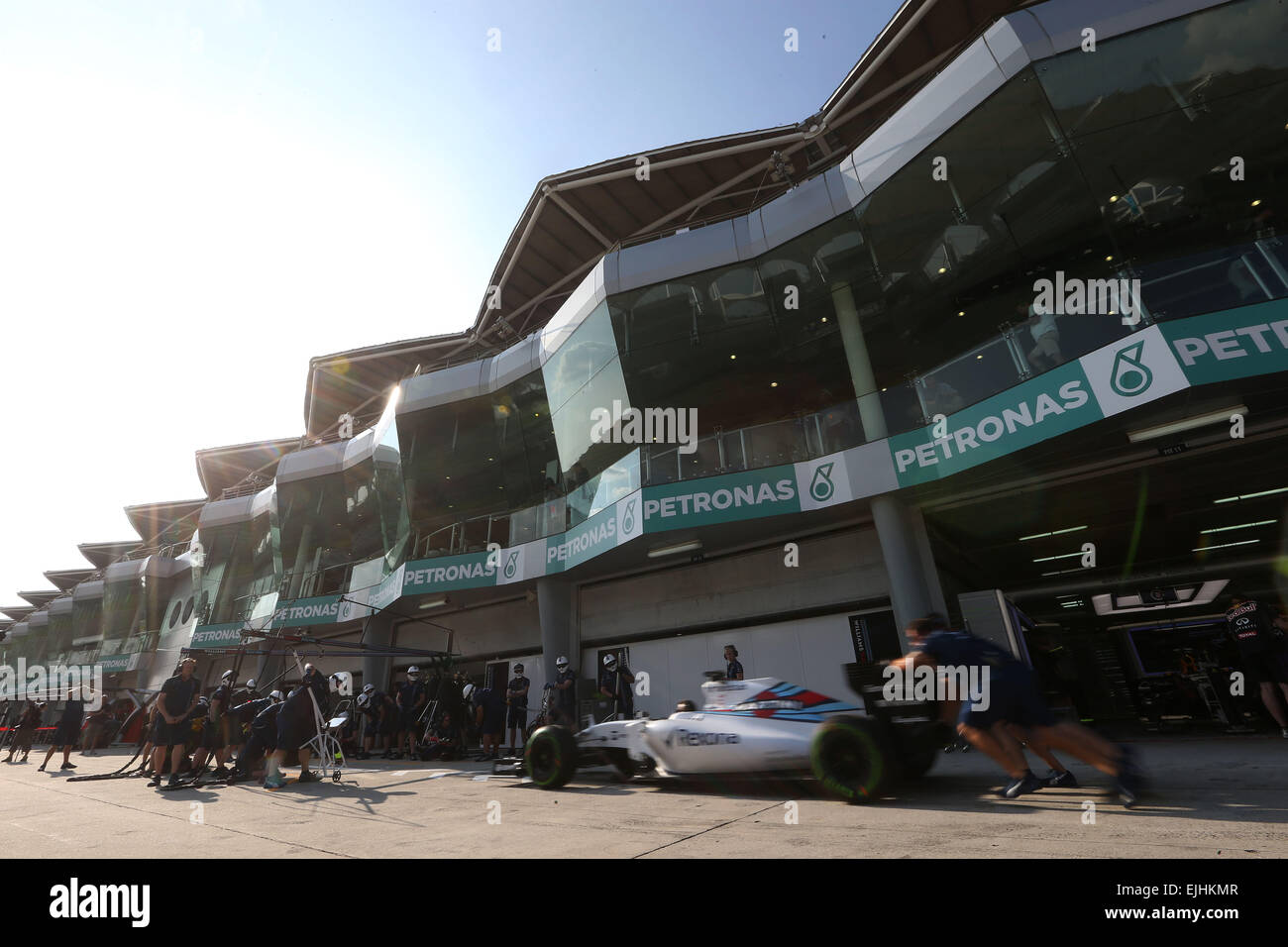 Sport Automobile : Championnat du Monde de Formule 1 de la FIA 2015, Grand Prix de Malaisie, pit stop formation, Williams Martini Racing Banque D'Images