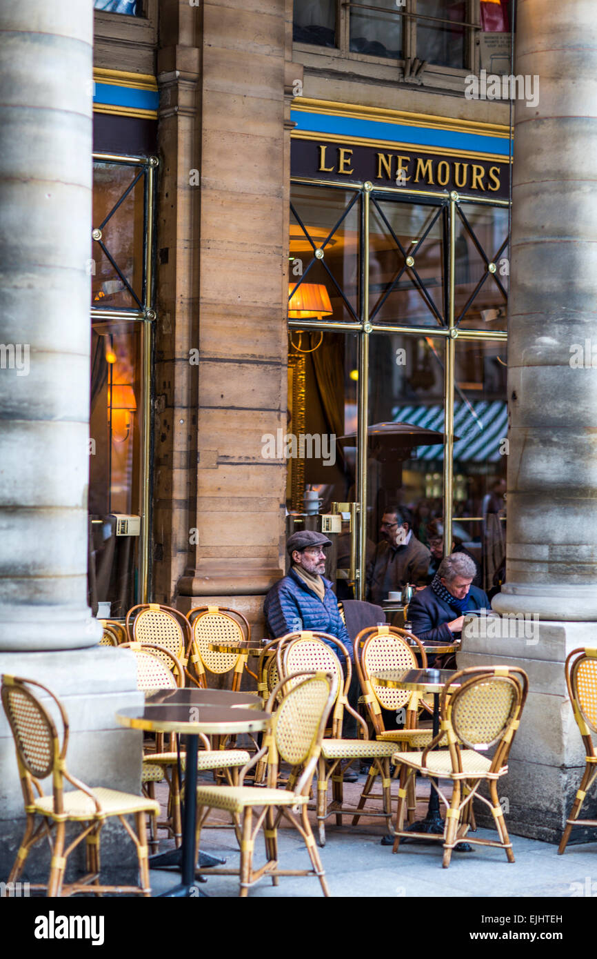 Outdoor Cafe Restaurant Le Barbizon à Paris, France Banque D'Images